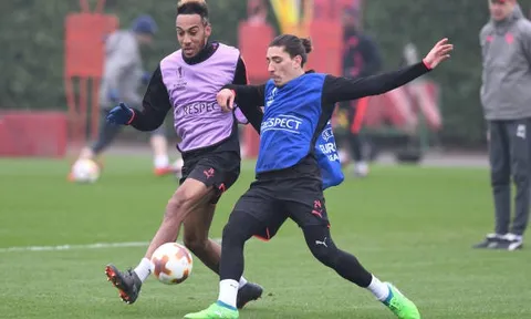 Arsenal chấp nhận mất trắng hậu vệ 27 tuổi
