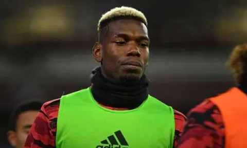Ghét Man Utd, nhưng Carragher phản ứng 'cực gắt' về Pogba