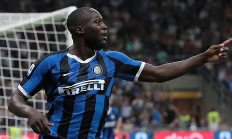 Ghi 9 bàn sau 11 trận, Lukaku vẫn bị “gã điên” chỉ trích