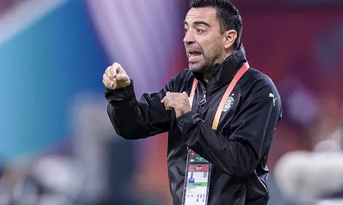 Gia hạn hợp đồng, Xavi thêm điều khoản được trở lại Barca
