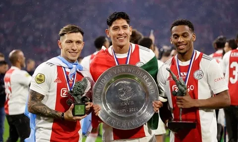Giải thưởng kép tại Ajax là dấu hiệu tích cực cho hàng thủ Man Utd