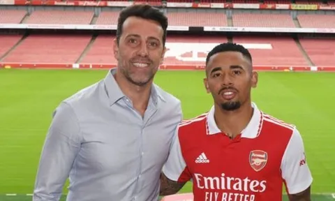 Giám đốc Arsenal 'hái quả ngọt'