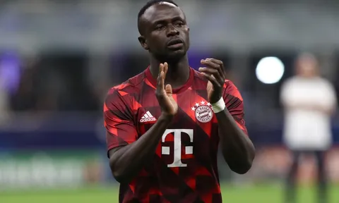 Giám đốc Bayern phá vỡ im lặng về tình hình của Mane