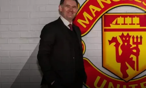 Giám đốc Man Utd đăng đàn, ra tuyên bố tìm HLV mới