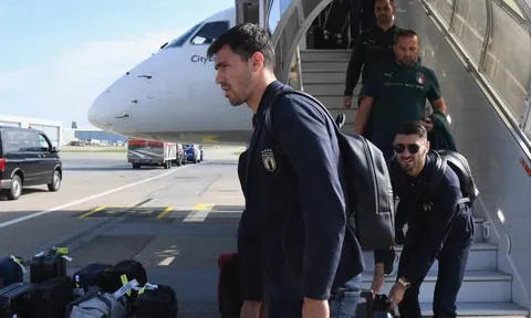 Giành vé tham dự EURO 2020, tuyển Italia ngay lập tức bay đi 'ăn mừng'
