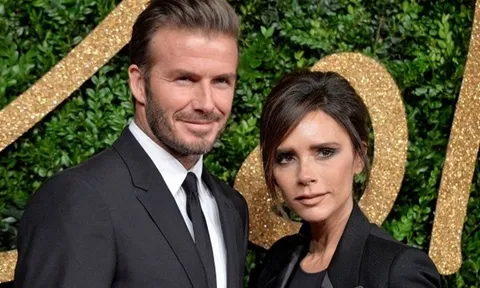 Giao thiệp khắp nơi, nhà Beckham từng nghi bản thân nhiễm COVID-19
