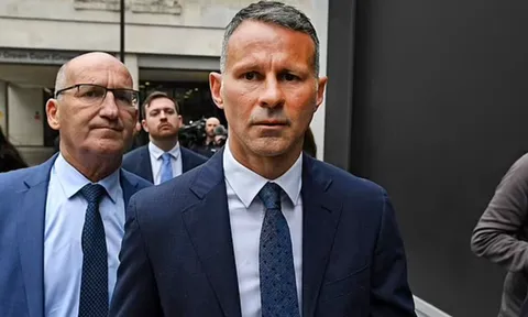Giggs ngoại tình với 8 cô gái