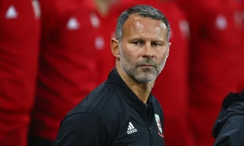 Giggs: ''Tôi chưa hỏi Zidane về tình hình của Bale vì một lý do''