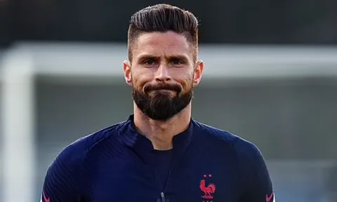 Giroud: "Tôi chưa bao giờ từ chối cơ hội khoác áo ĐTQG"