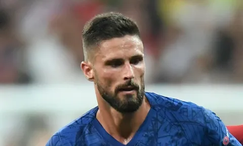 Giroud sẽ rời Chelsea, nhưng vẫn ở lại London?