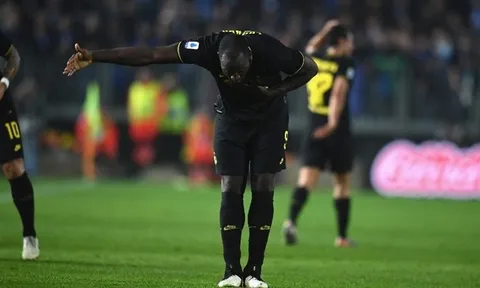 Giúp Inter Milan chiến thắng, Lukaku vẫn kém Icardi về điều này