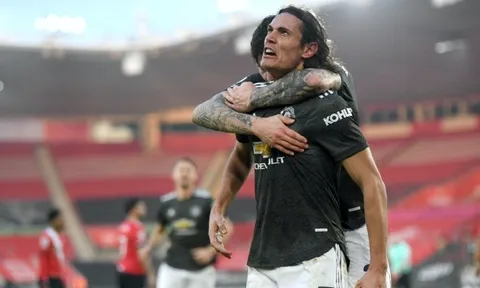Giúp M.U thoát hiểm, Cavani biểu hiện 3 "niềm tin vàng"