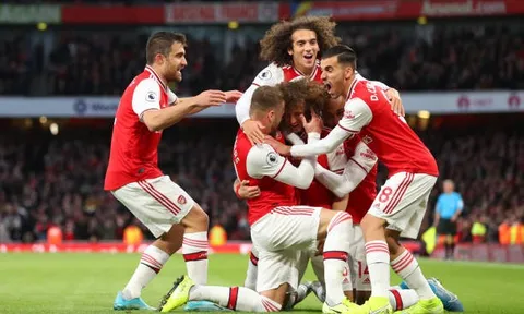 Góc Arsenal: Khủng hoảng nhân sự và sự rối loạn về mặt chiến thuật