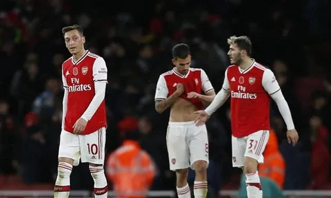 Góc Arsenal: Pháo Thủ phải chảy theo dòng chảy của lịch sử