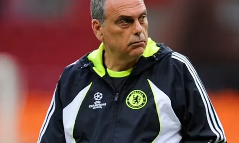 SỐC! Cựu HLV Chelsea bị tố cáo cưỡng bức, quấy rối tình dục