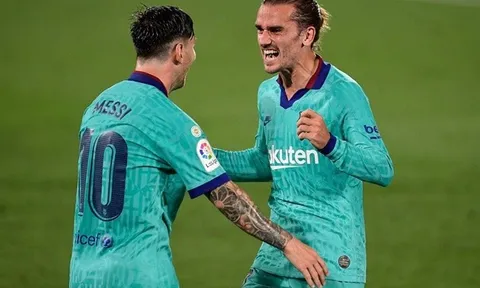 'Messi rất khó chịu khi tôi từ chối Barca lần đầu'