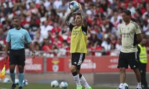Arsenal ra giá cho người thay Lisandro Martinez