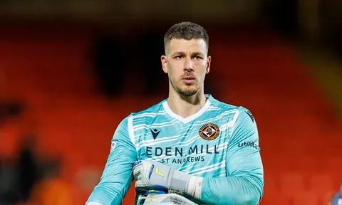Tuyển trạch viên đến trận Dundee - Celtic, xem giò thủ môn cho M.U