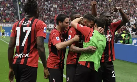 Hạ đẹp Atalanta, AC Milan chạm một tay vào Scudetto