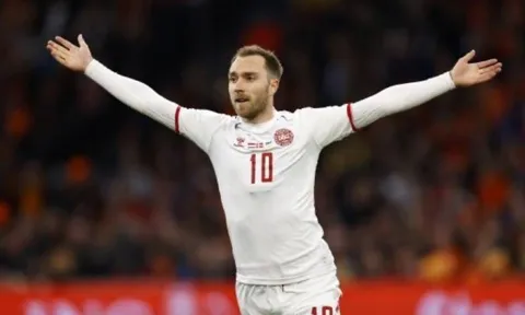Eriksen ghi bàn, cơn lốc Hà Lan vẫn cuốn phăng Đan Mạch
