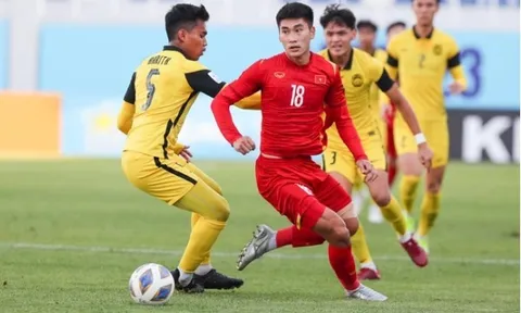 Hạ Malaysia, U23 Việt Nam giành vé lọt vào tứ kết