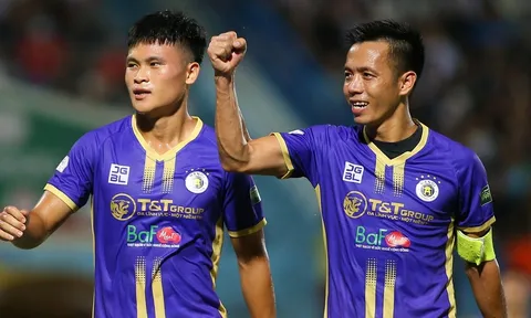 Hà Nội FC ẵm các giải thưởng V-League tháng 8