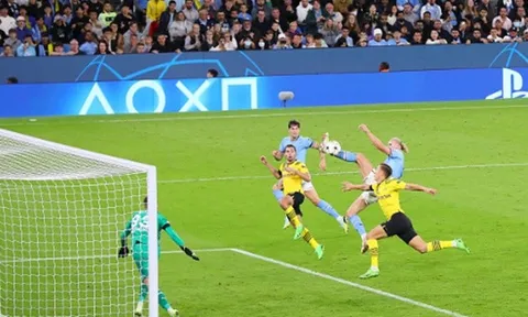 Haaland ghi bàn thần sầu, Man City ngược dòng kịch tính