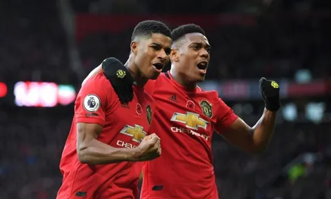 "Haaland giỏi đấy, nhưng Man United phải giữ lại hai tiền đạo đó"