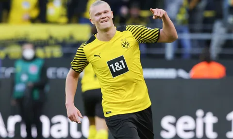 Haaland lập hat-trick trong ngày Dortmund thất bại