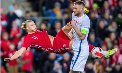 Haaland ngả bàn đèn hụt, Odegaard "hóa" Messi