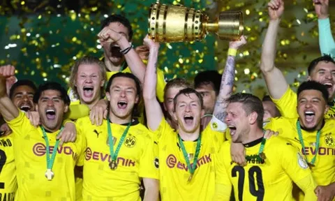Haaland và Sancho hủy diệt tân HLV và tân binh Bayern, Dortmund lên ngôi