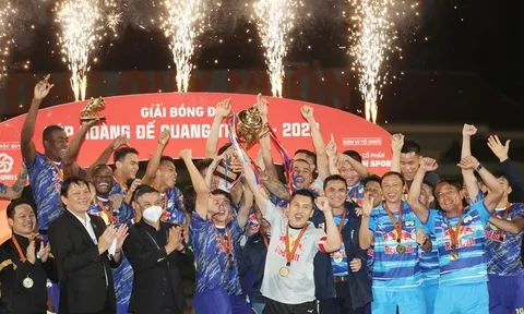 HAGL đăng quang cúp Hoàng đế Quang Trung