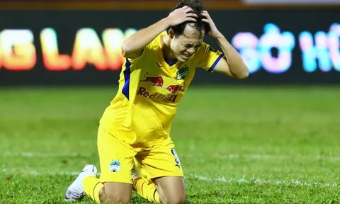 HAGL sắp bị kéo vào nhóm trụ hạng V-League