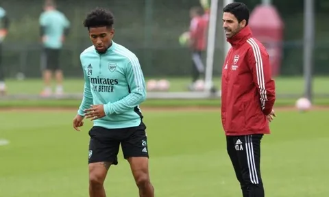 Hàng mượn từ Arsenal có vấn đề, HLV đăng đàn nói thẳng 1 lời