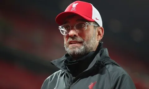 Hàng thủ "toang" nặng, Jurgen Klopp vẫn quyết giữ nguyên lập trường