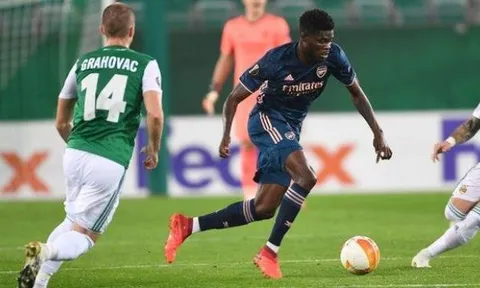 Hargreaves nói lời thật lòng về màn ra mắt trọn vẹn của Thomas Partey