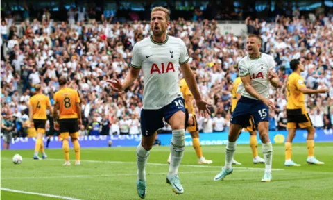 Harry Kane giải nguy, Tottenham tạm vươn lên ngôi đầu
