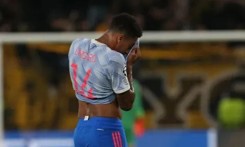 Harry Maguire gửi thông điệp cho Jesse Lingard sau sai lầm