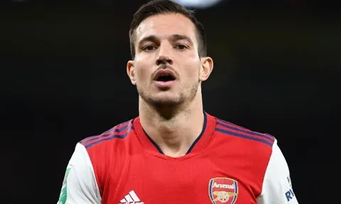 Hậu vệ Arsenal nghỉ 2 tuần vì chấn thương