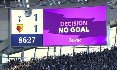 NÓNG! Phía VAR lý giải sự cố 'trên bảo dưới không nghe' ở bàn thắng của Tottenham