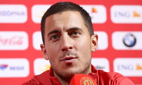 Hazard: "Anh ấy là tiền đạo hay nhất thế giới"