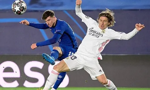 Hé lộ đoạn hội thoại của Luka Modric và Mason Mount sau trận đấu