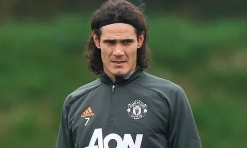 Hé lộ thời điểm Cavani trở lại tập luyện cùng Man Utd
