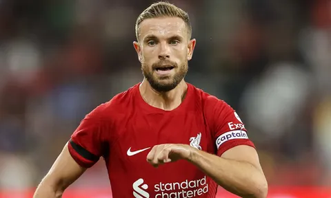 Van der Vaart chê 3 cầu thủ Liverpool "overrated"