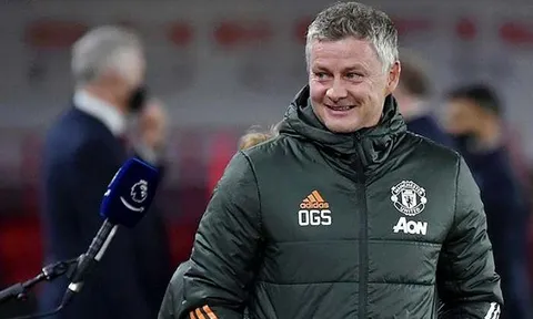 Henderson hóa thảm họa, HLV Solskjaer ngay nói lời ruột gan