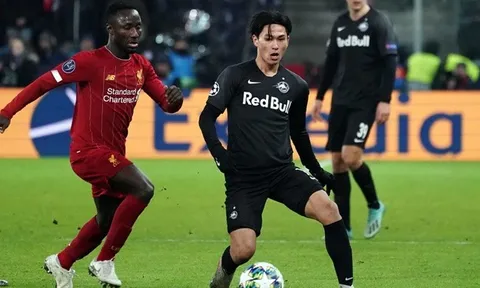 CHOÁNG! 'Khách VIP' Liverpool mua Minamino, Salzburg phản ứng khó tin