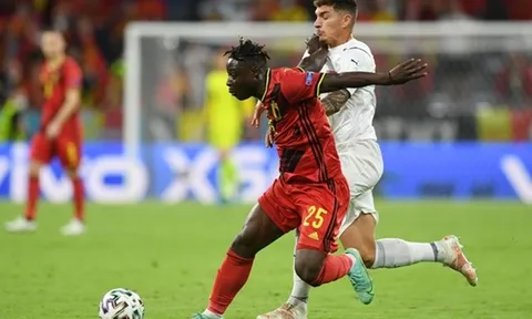 Hiện tượng EURO 19 tuổi nên hoãn gia nhập Liverpool?