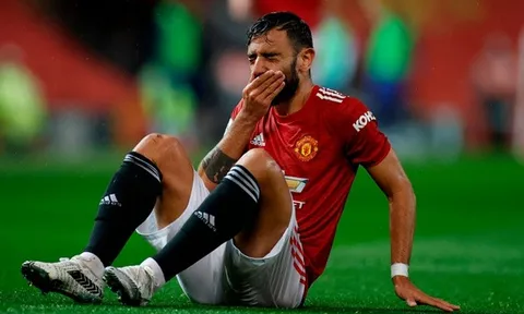 'Mọi thứ ở Man Utd không ổn. Fernandes sẽ sớm suy nghĩ lại thôi'