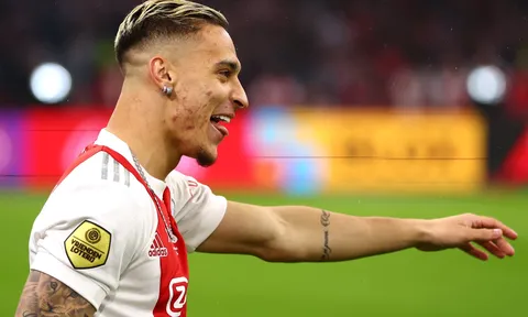 HLV Ajax xác định tương lai Antony