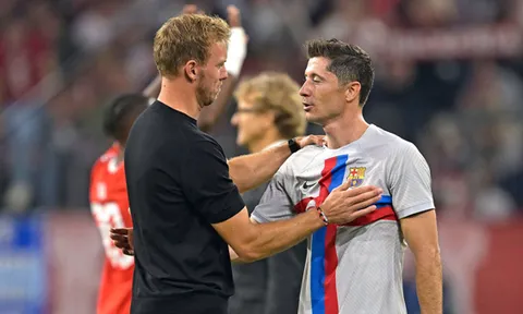 HLV Bayern Munich mừng vì Lewandowski… tịt ngòi
